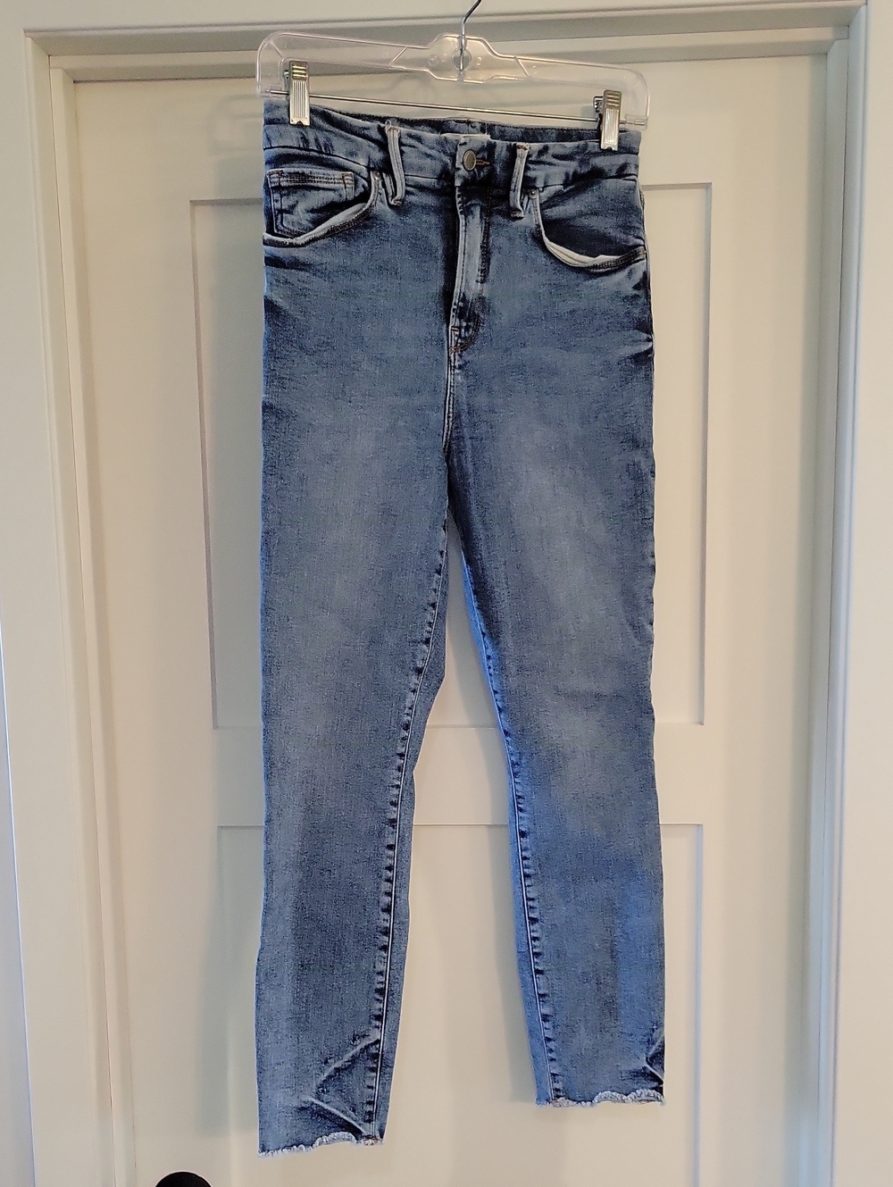 Good American Jeans 8/29